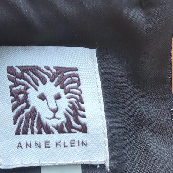 Anne Klein Black Dress with Silver Metallic Thread, Size 4 - Picture 9 of 14